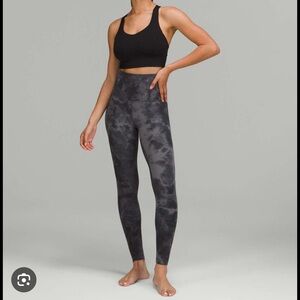 Lululemon 25” Diamond Dye Align Legging size 6